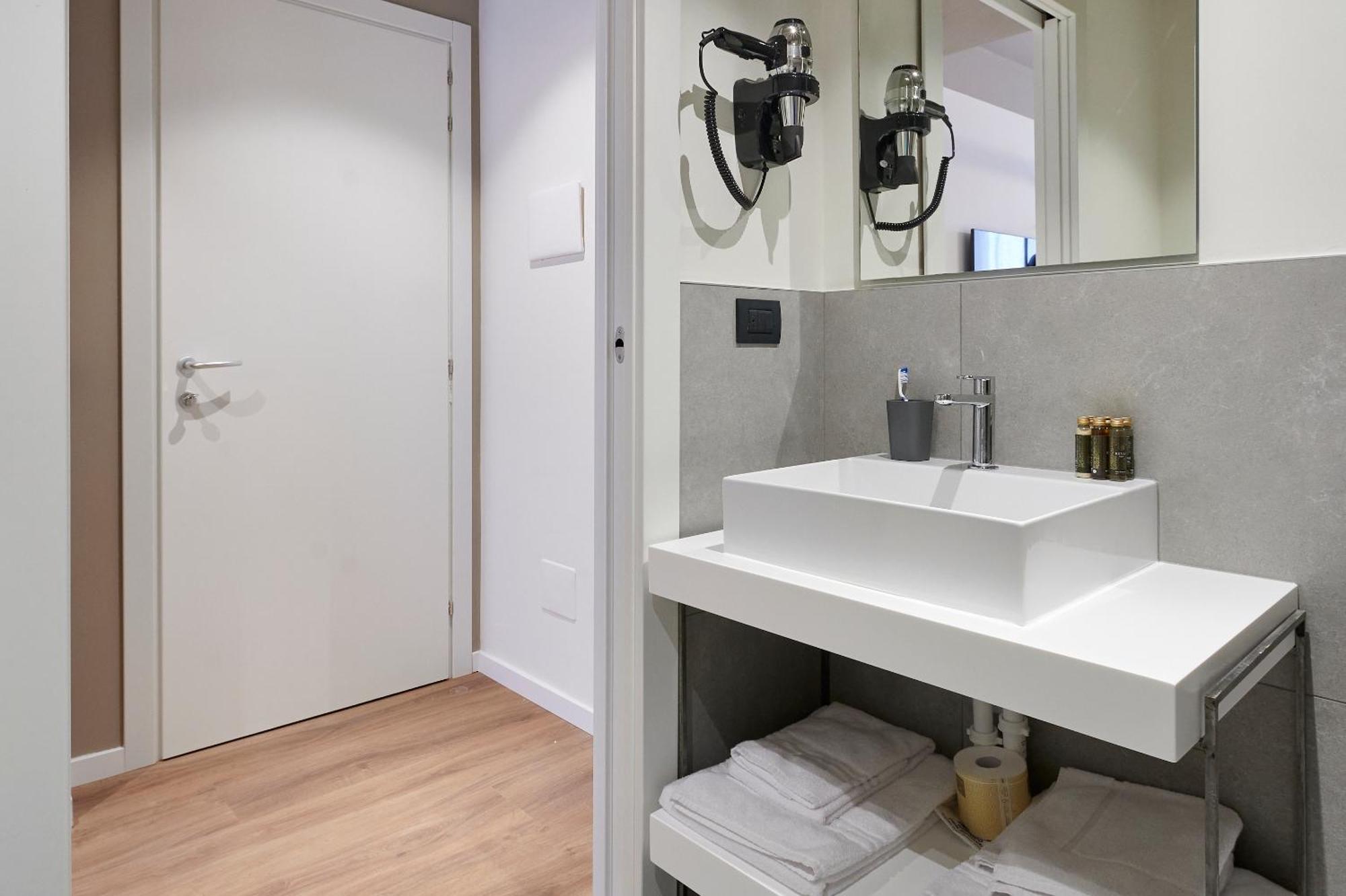 Star Ribbon Appartement Milaan Buitenkant foto